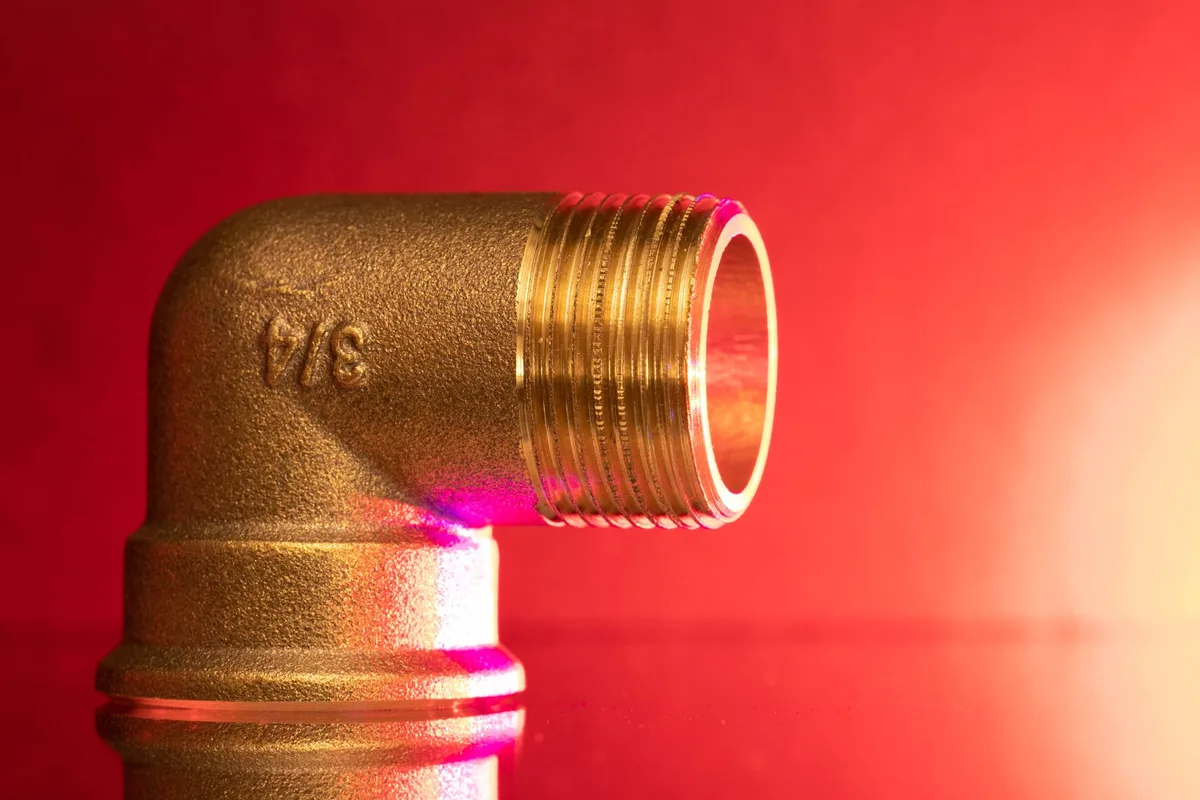 brass quick-connect hose fitting