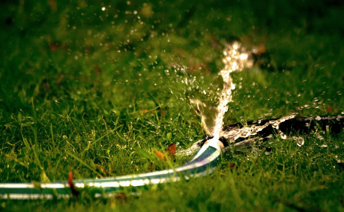 can i use a regular garden hose for my rv