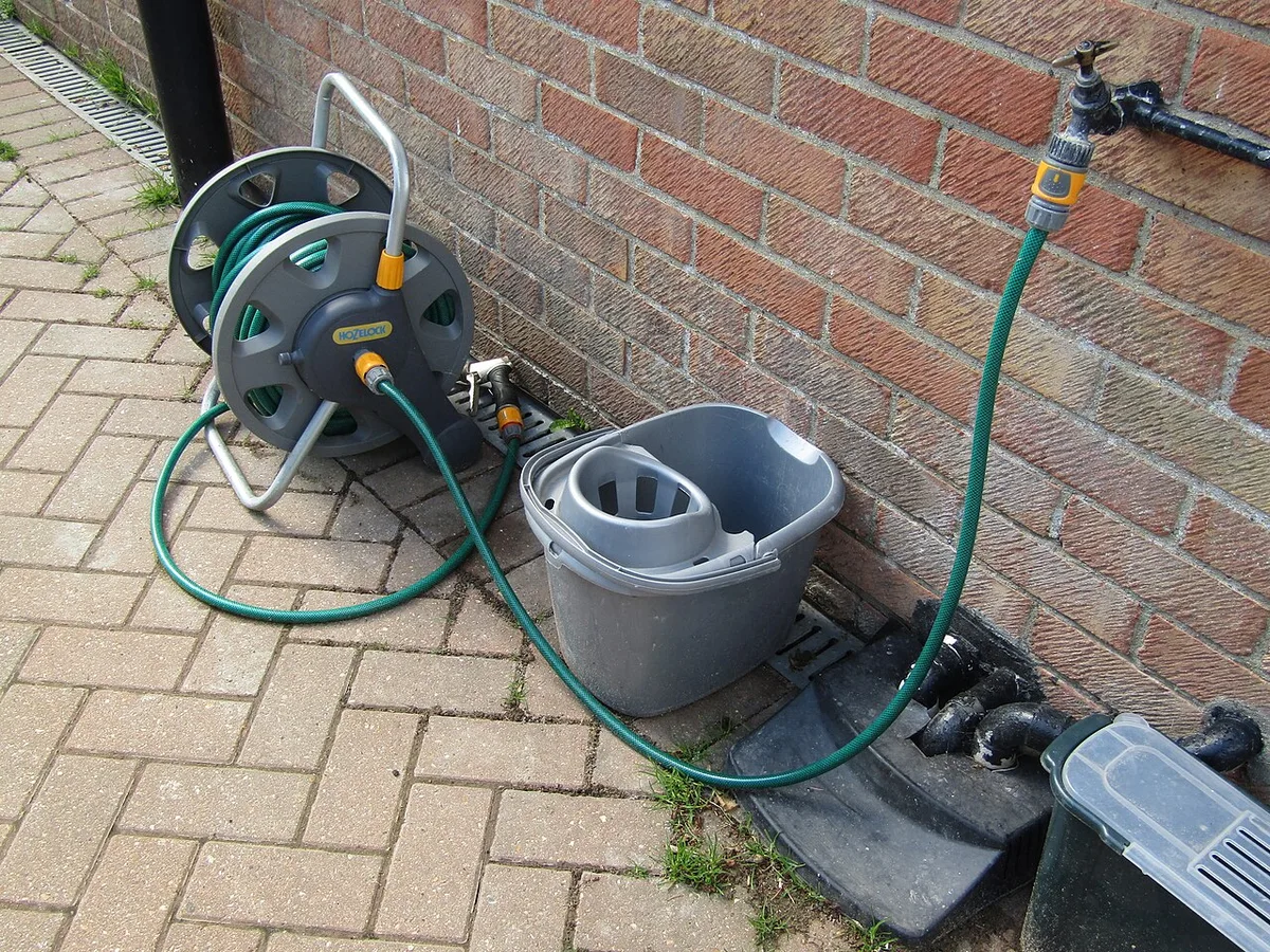 garden hose reel storage