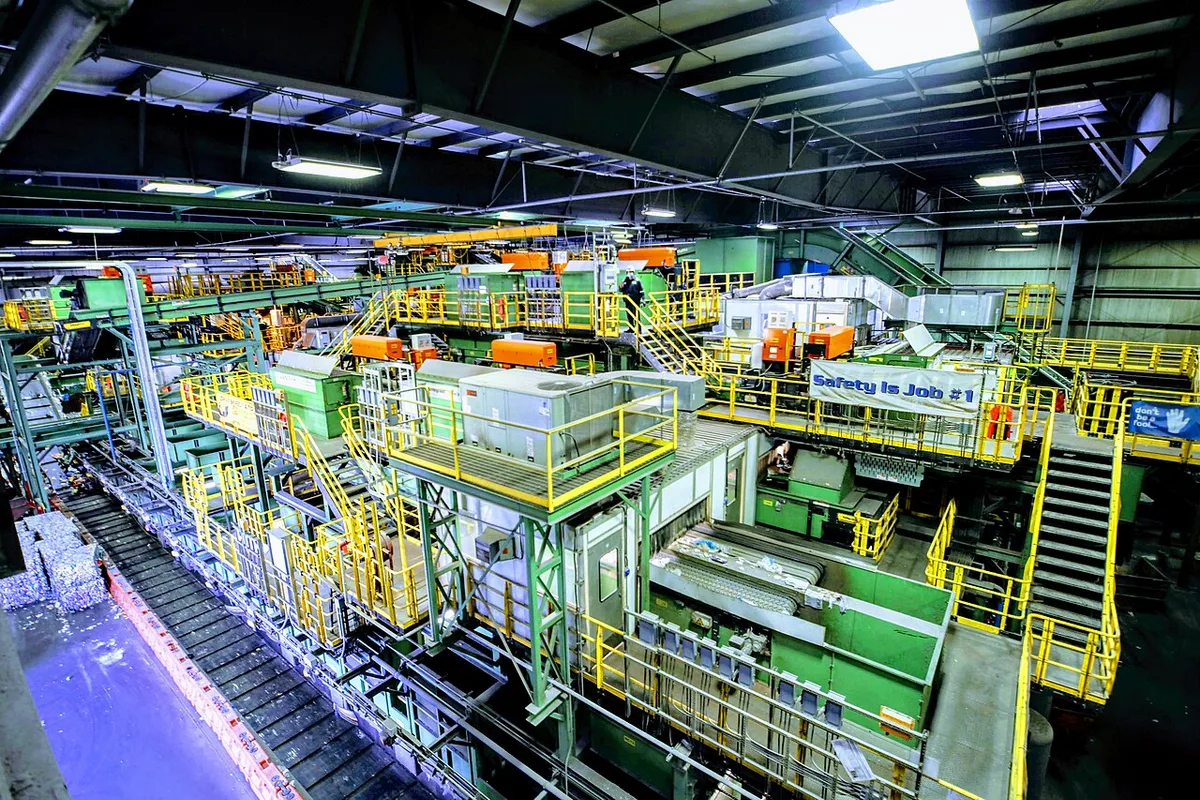 recycling sorting facility