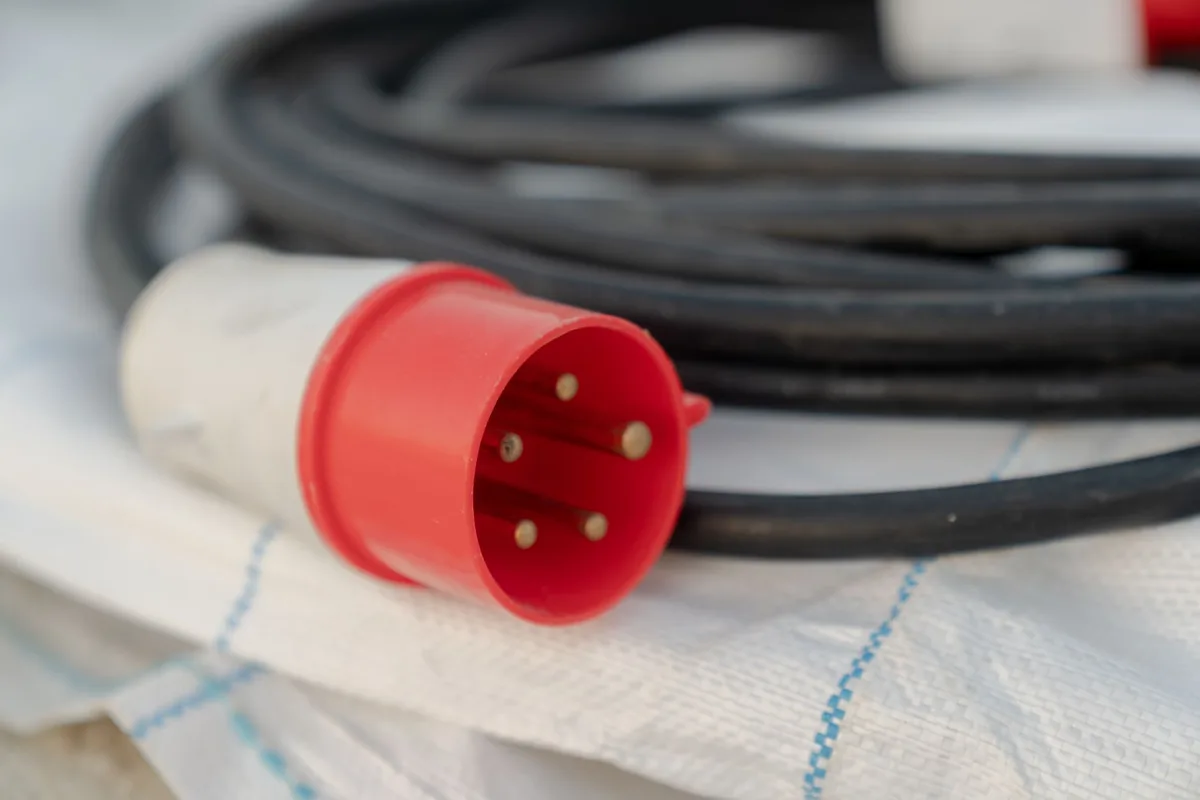 self-regulating heat trace cable