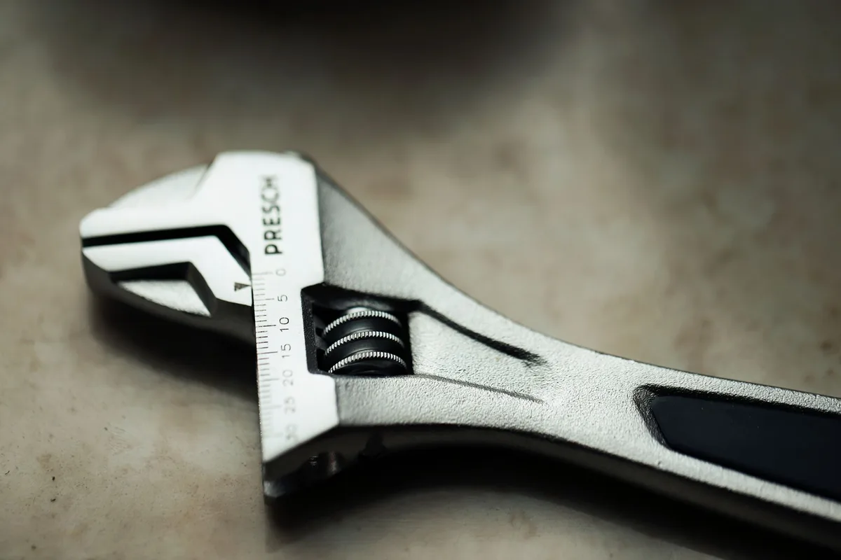 two wrench counter-hold method